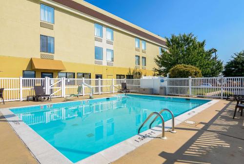 Фотография гостиницы Comfort Inn Woodstock Shenandoah
