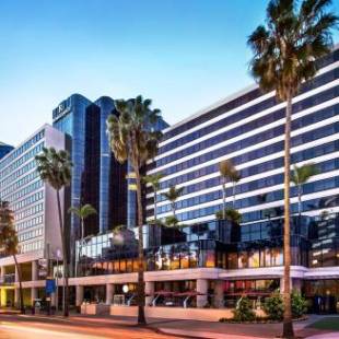 Фотографии гостиницы
Renaissance Long Beach Hotel