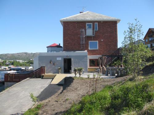 Фотография гостиницы Altafjord Gjestegaard