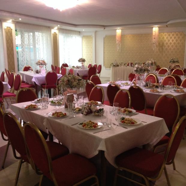 Фотографии кафе 
            Кафе "Лира"