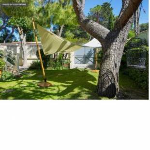 Фотографии мини отеля
un petit coin de paradis avec piscine et parking