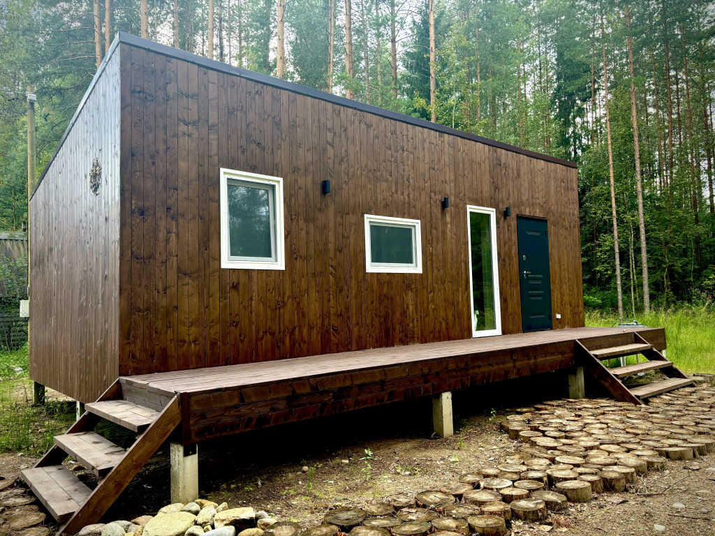 Фотография Коттеджа Частный дом Теплый дом в окружении сосен