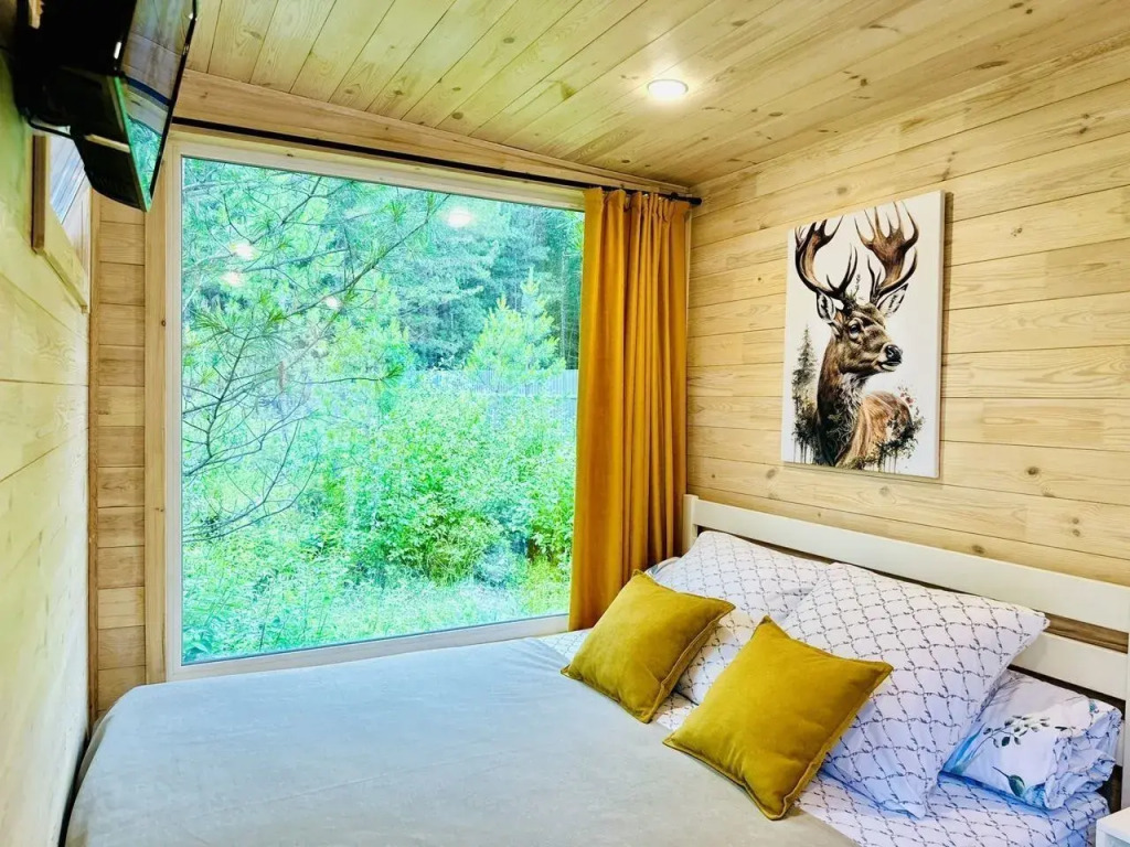 Фотография Коттеджа Частный Дом в Окружении Кедpового Леса со Своей Террасой и Мангальной Зоной