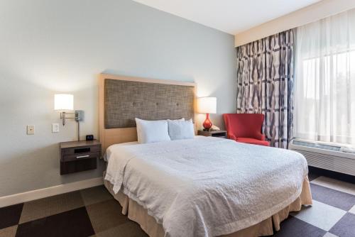 Фотография гостиницы Hampton Inn Columbus I-70E/Hamilton Road