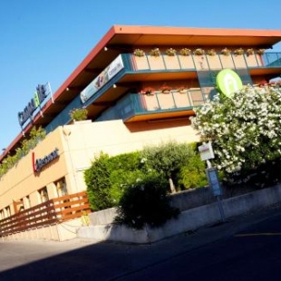 Фотография гостиницы Campanile Nîmes Centre Mas-Carbonnel