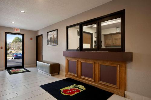 Фотография гостиницы Super 8 by Wyndham Richmond/Chamberlayne Rd