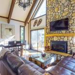 Фотография гостевого дома Pine Cone Cottage