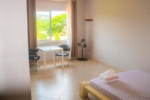 Фотография гостевого дома Cambria Hotel