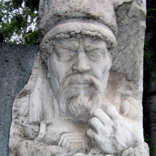 Фотография памятника Бюст Н. У. Улагашева