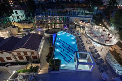Фотография гостиницы DoubleTree by Hilton Kusadasi