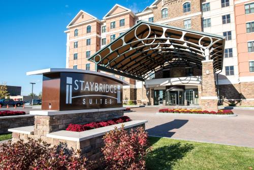 Фотографии гостиницы
Staybridge Suites Albany Wolf Rd-Colonie Center, an IHG Hotel