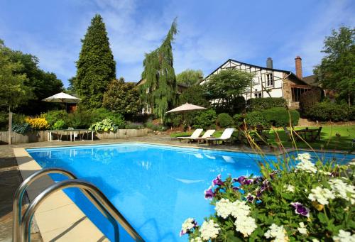 Фотография мини отеля Hotel Aux Ecuries De La Reine