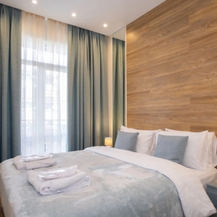 Фотография квартиры Апартаменты RED APARTMENTS Арт Лайт Сити апартамент Марк