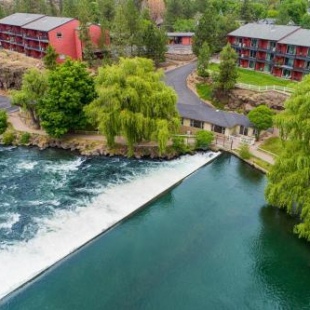 Фотография мини отеля Bend Riverside Condos