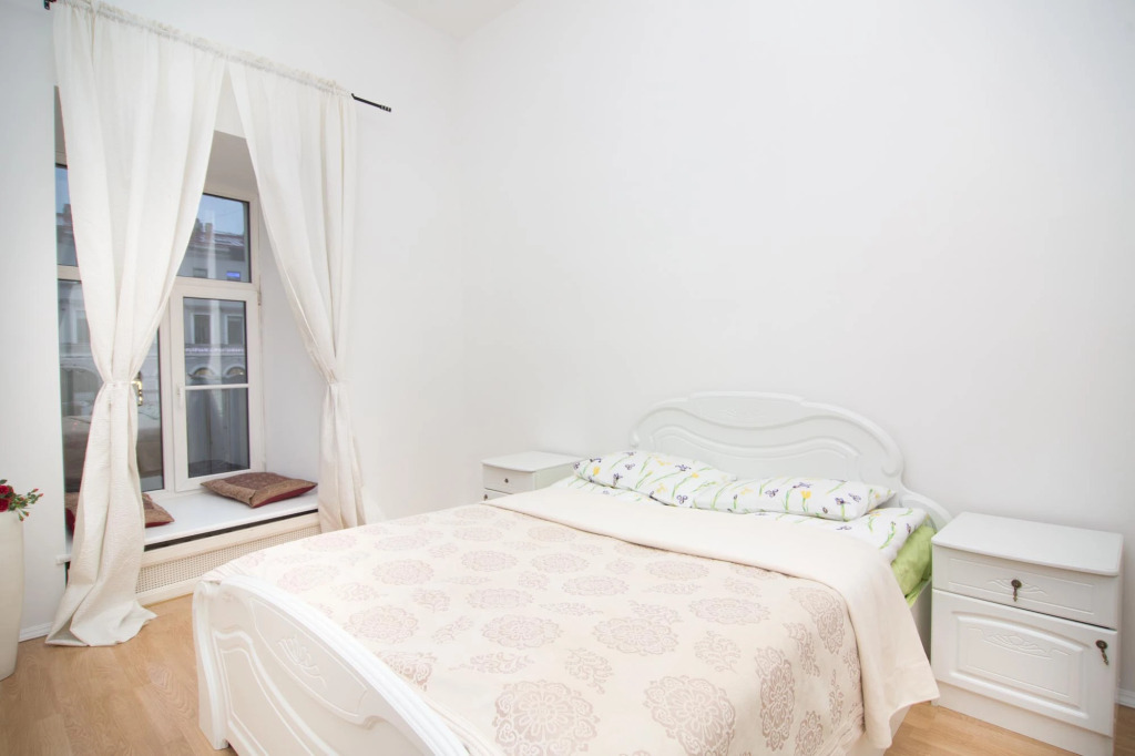 Фотография квартиры Апартаменты Квартира у Невского проспекта с видом на реку Мойку