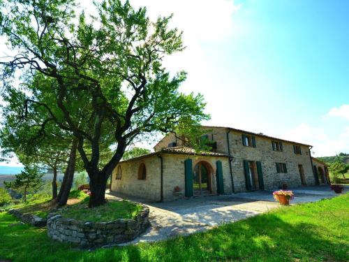 Фотография гостевого дома A beautiful house with breathtaking view, large private pool, near Pisa