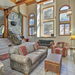 Фотография гостевого дома Historic Helena Home Near Hiking and Downtown!