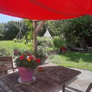 Фотографии мини отеля
L'Escapade63