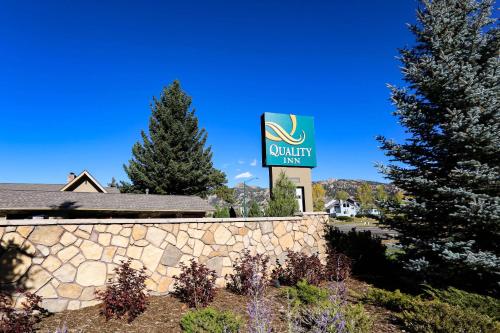 Фотографии гостиницы 
            Quality Inn near Rocky Mountain National Park