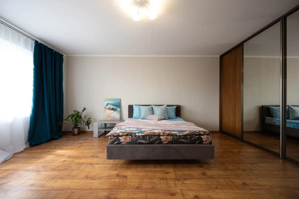 Фотография квартиры LovelyHome39| Апартаменты на Артиллерийской с видом на город