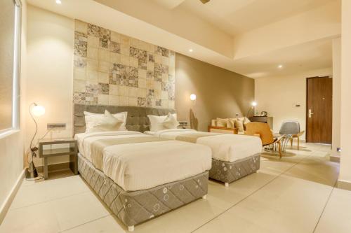 Фотография гостиницы Surabhi Inn