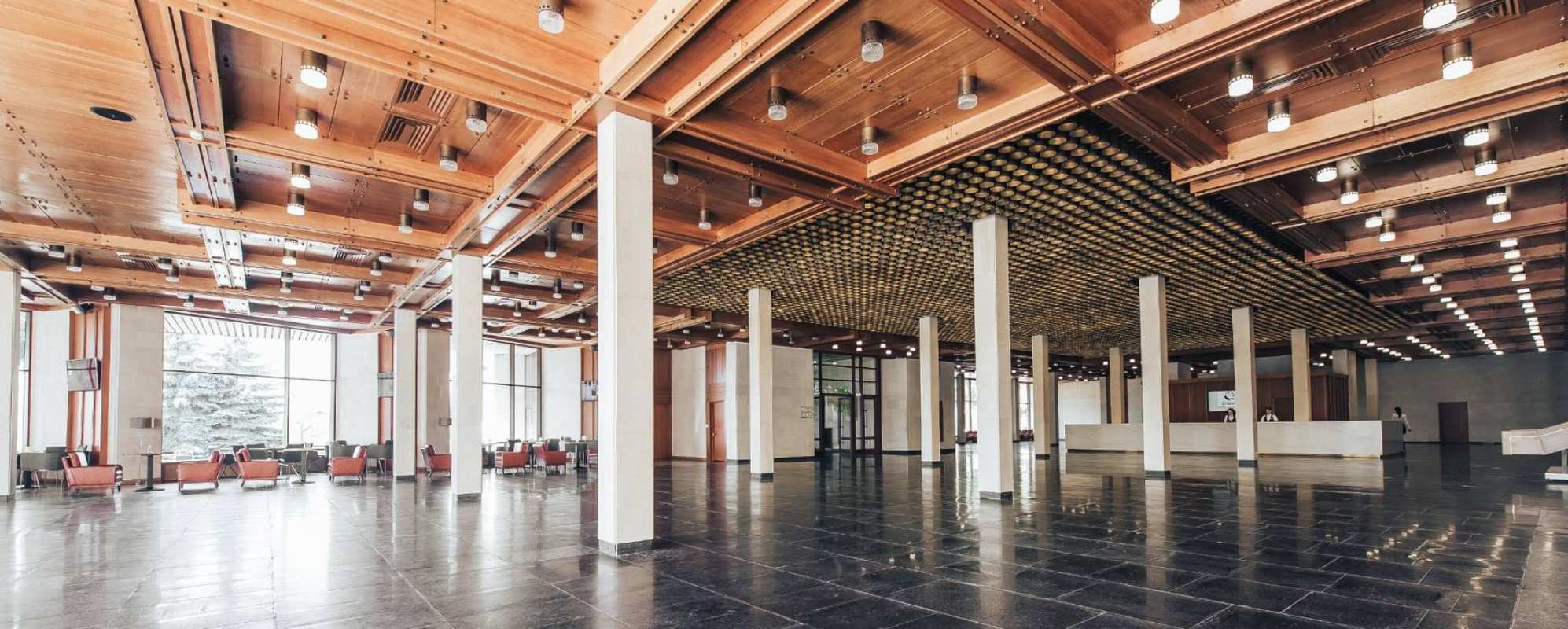 Фотографии фойе Центральный холл