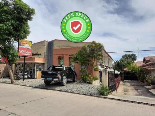 Фотографии гостиницы
RedDoorz @ Calceta Street Cogon