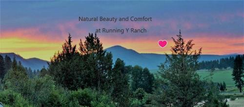 Фотография гостевого дома Running Y Ranch Townhouse