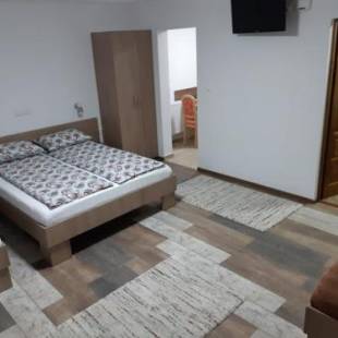 Фотографии гостевого дома
CASA DE OASPETI LIVIU