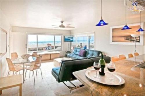 Фотографии гостевого дома
108-Ocean Front Combo