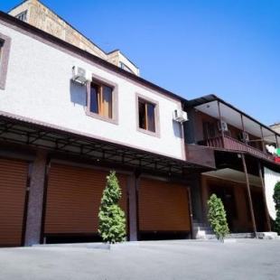 Фотография гостиницы Green Garden Hotel