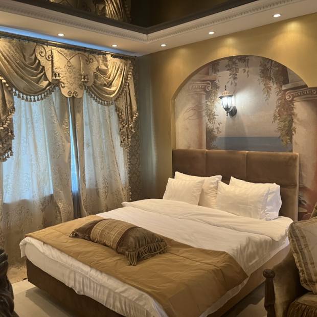 Фотографии Коттеджа 
            Частный дом с бассейном, сауной и камином