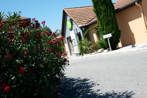 Фотография гостиницы Campanile Marseille Vitrolles Anjoly