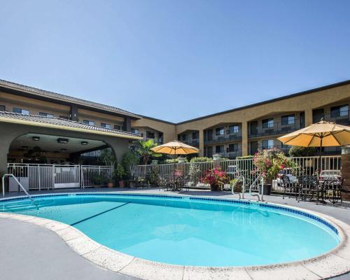 Фотография гостиницы Quality Inn Ontario Airport Convention Center