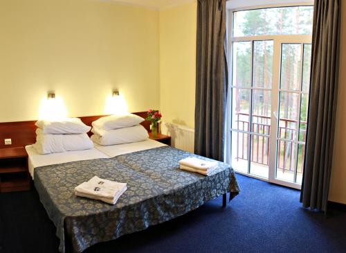 Фотографии базы отдыха
Шишки на Лампушке