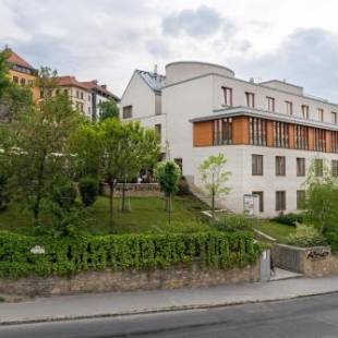 Фотографии гостиницы
Hotel Castle Garden