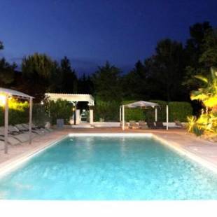 Фотографии гостиницы
Auberge Des Pins