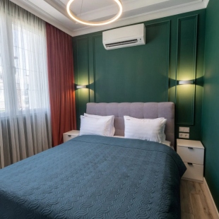 Фотография квартиры Апартаменты Red Apartments Арт Лайт Сити Апартамент Элли