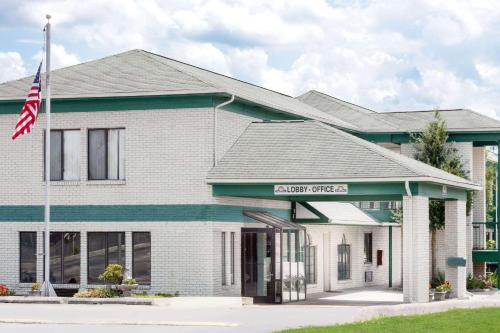 Фотография гостиницы Days Inn by Wyndham Morristown