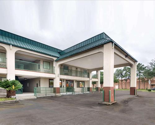 Фотография гостиницы Rodeway Inn and Suites Hwy 290