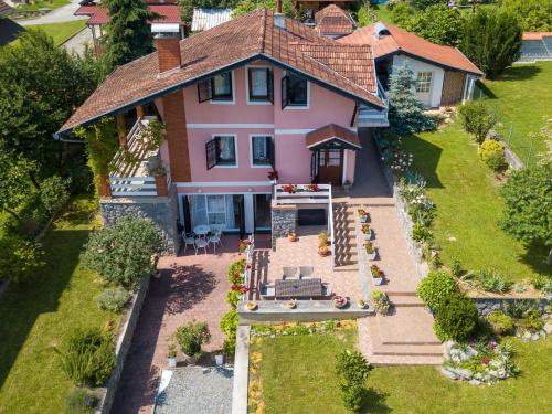 Фотографии гостевого дома
Country House Vrbovčanka