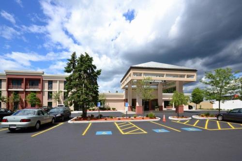 Фотография гостиницы Holiday Inn Express Boston Brockton, an IHG Hotel
