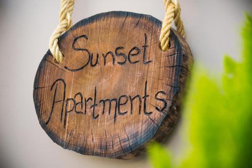 Фотография мини отеля Sunset Apartments Free shuttle from Athens Airport
