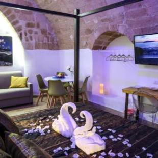 Фотографии мини отеля
The Bridge Suites