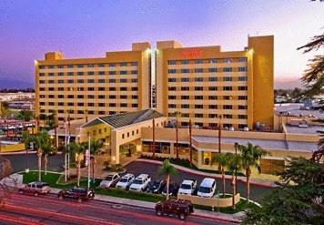 Фотография гостиницы Bakersfield Marriott at the Convention Center