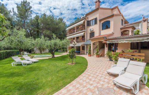 Фотография гостевого дома Apartments Rakovac