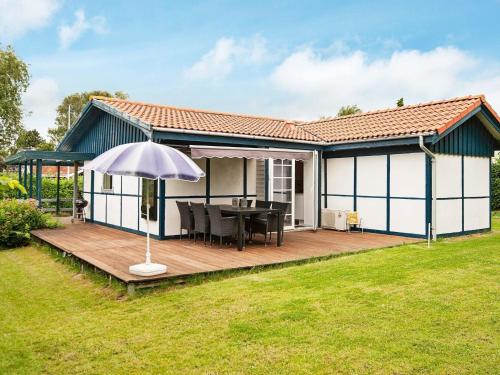 Фотография гостевого дома Two-Bedroom Holiday home in Hejls 11