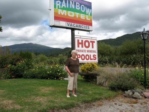 Фотография мотеля Rainbow Motel & Hot Pools