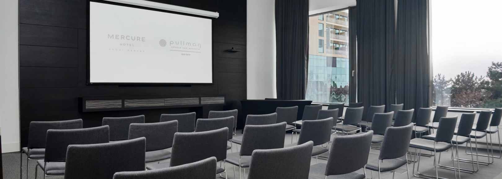 Фотография конференц-зала Олеандр Пуллман Сочи Центр