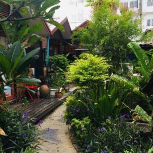 Фотографии гостевого дома
Noom Guesthouse